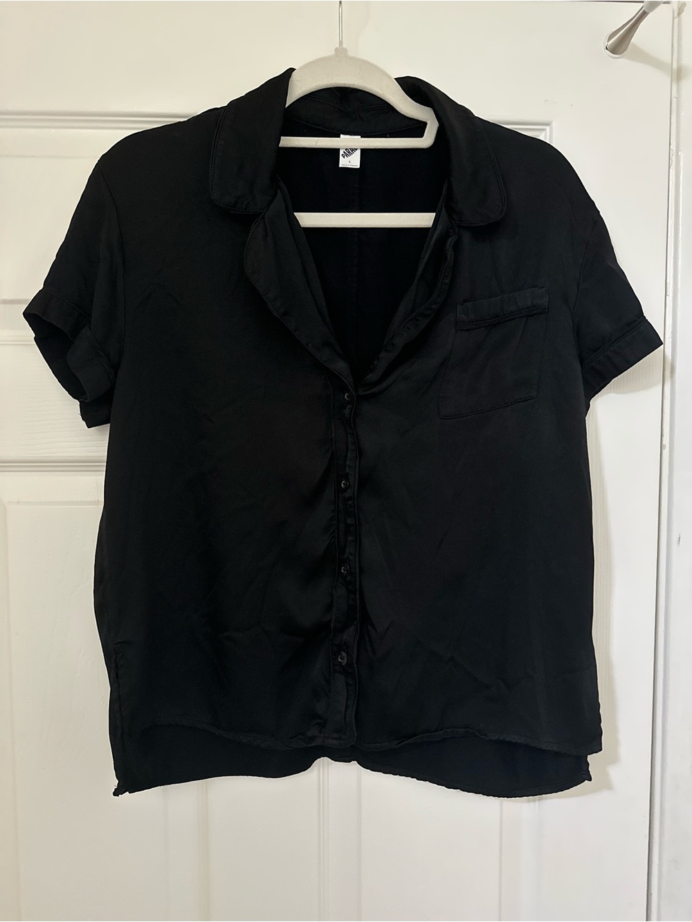 NWIT Parade Sz L Luxe Dreams Satin Short Sleeve Button Up Pajama Shirt Black